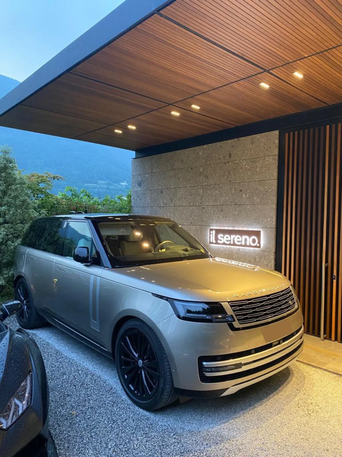 Delivery in Como Lake