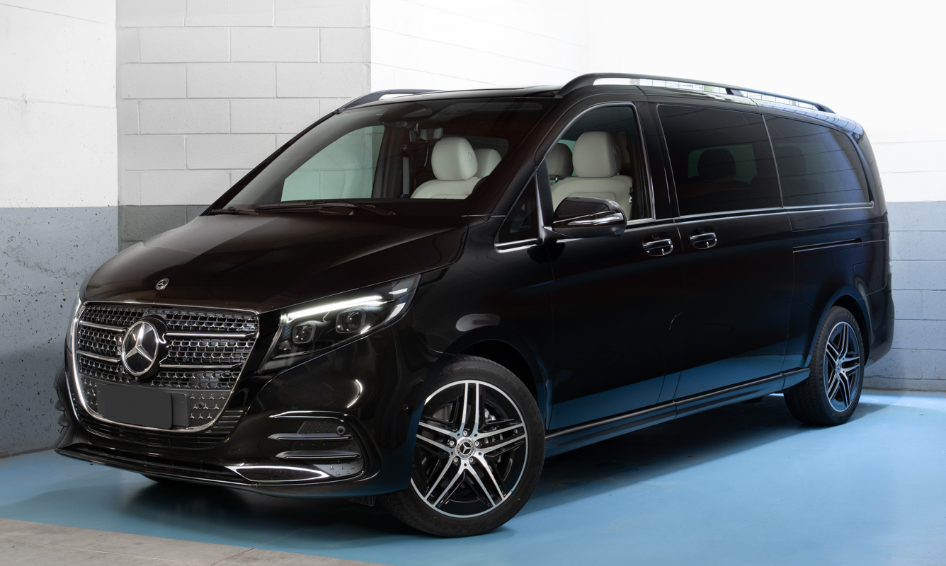 Mercedes-Benz V300d AMG 4Matic ExtraLong – 3