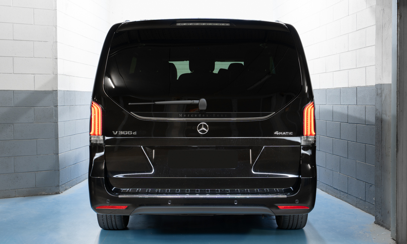 Mercedes-Benz V300d AMG 4Matic ExtraLong – 6