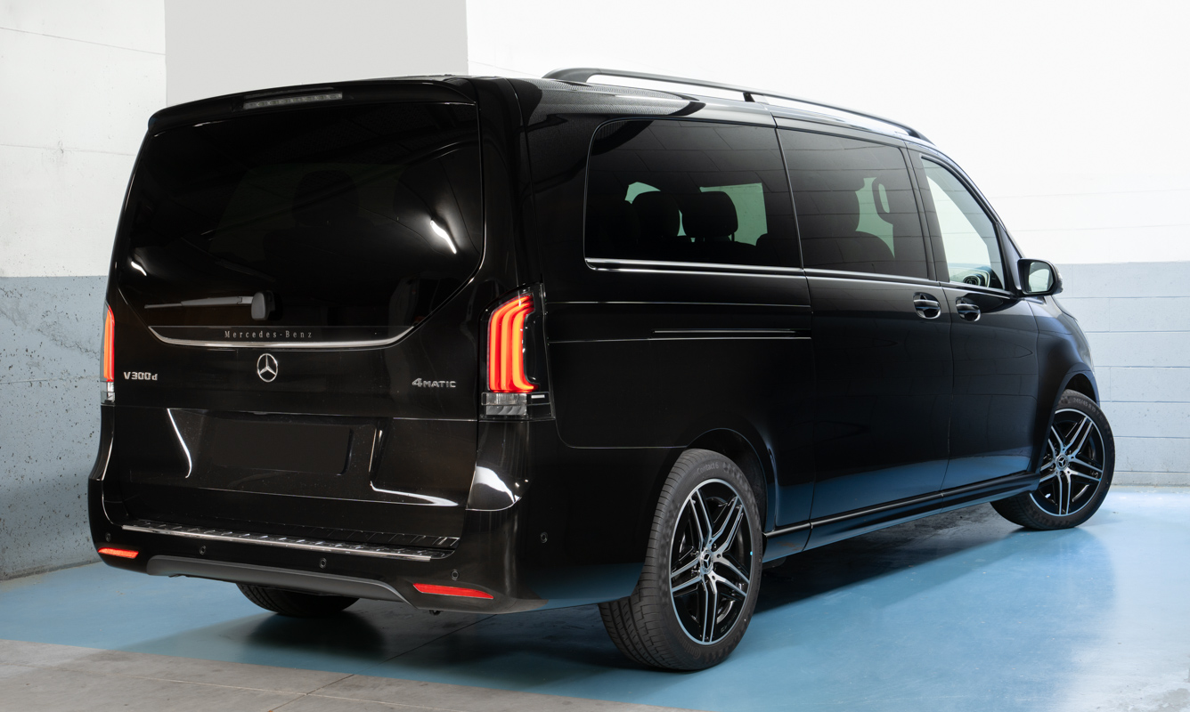 Mercedes-Benz V300d AMG 4Matic ExtraLong – 7