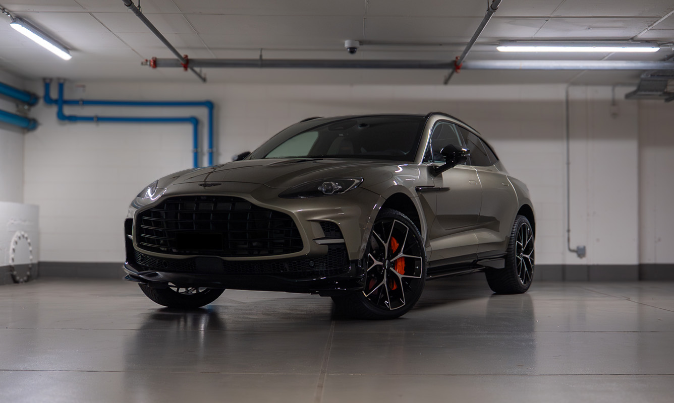 Aston Martin DBX 707 – 2