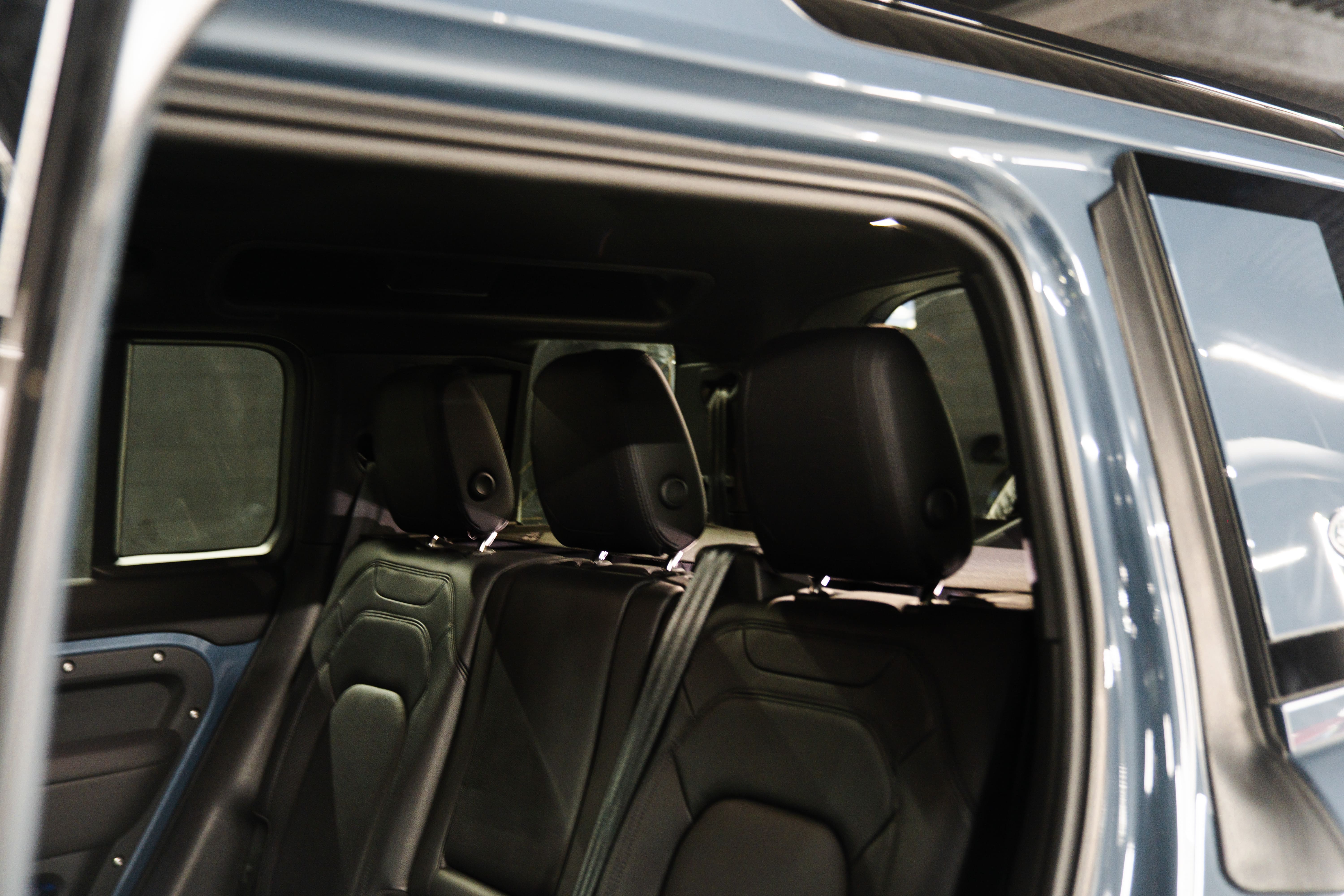 Land Rover Defender 7 seater – 8