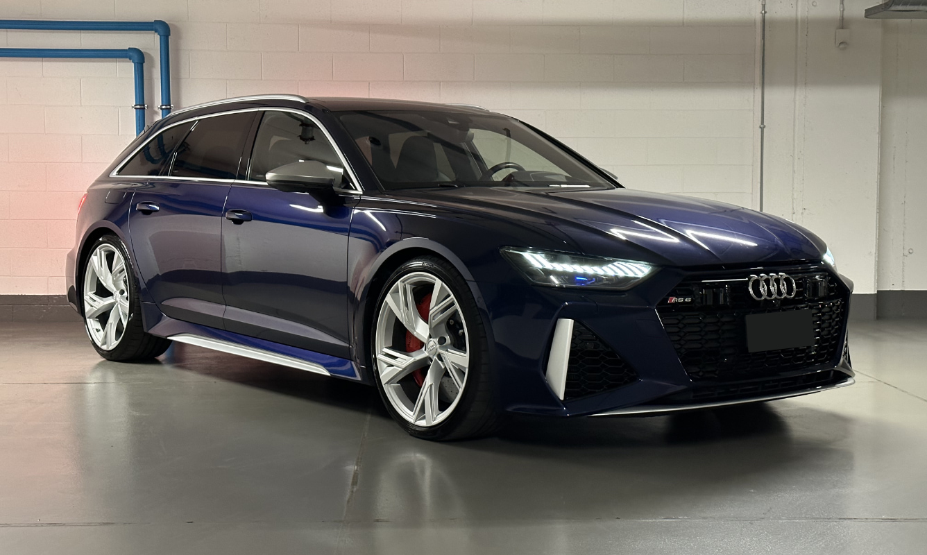 Audi RS6 Avant Quattro Tiptronic
