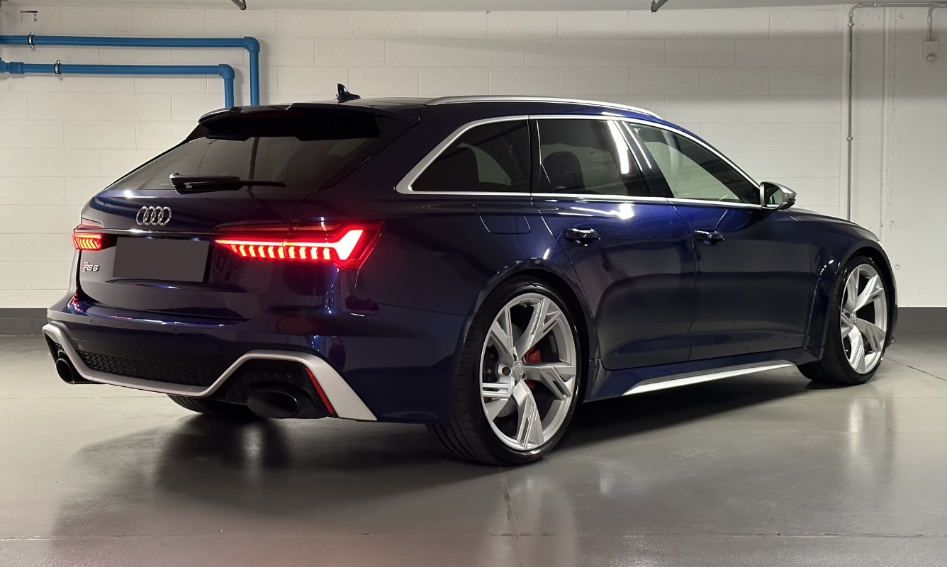 Audi RS6 Avant Quattro Tiptronic – 7