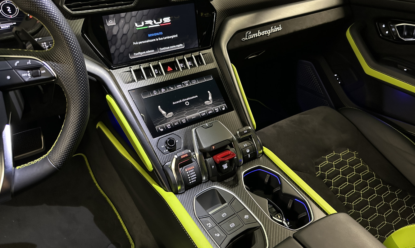 Lamborghini Urus Pearl Capsule – 8