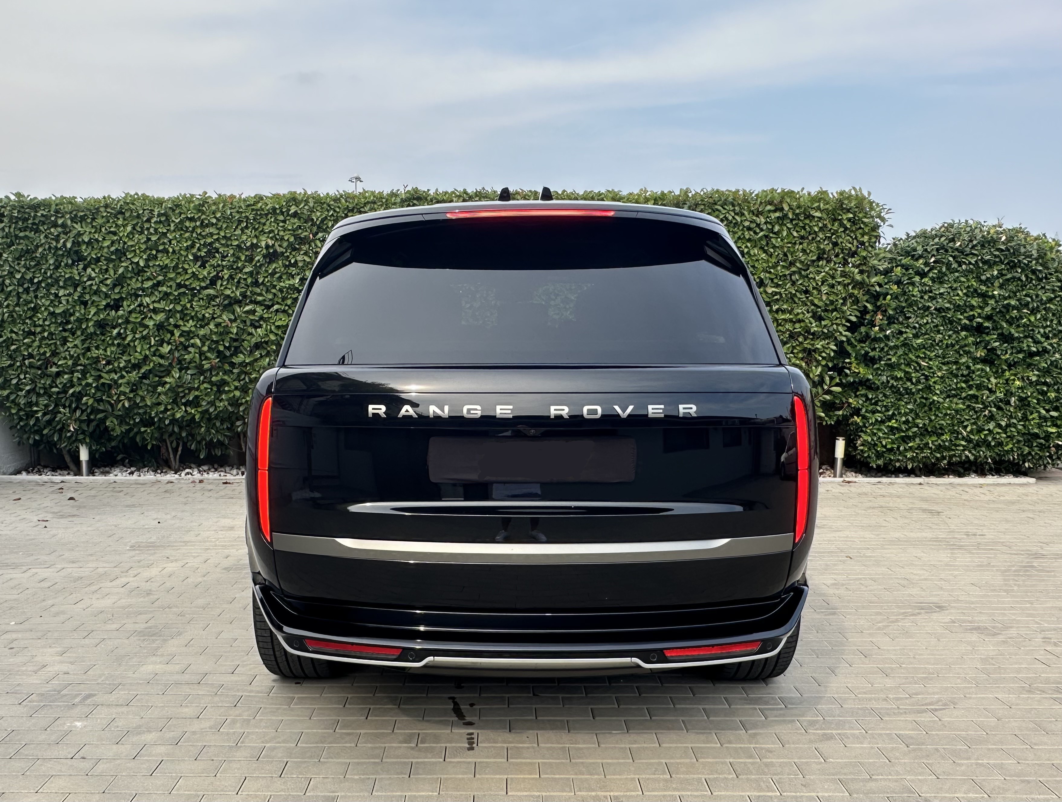 Range Rover Vogue LWB – 4