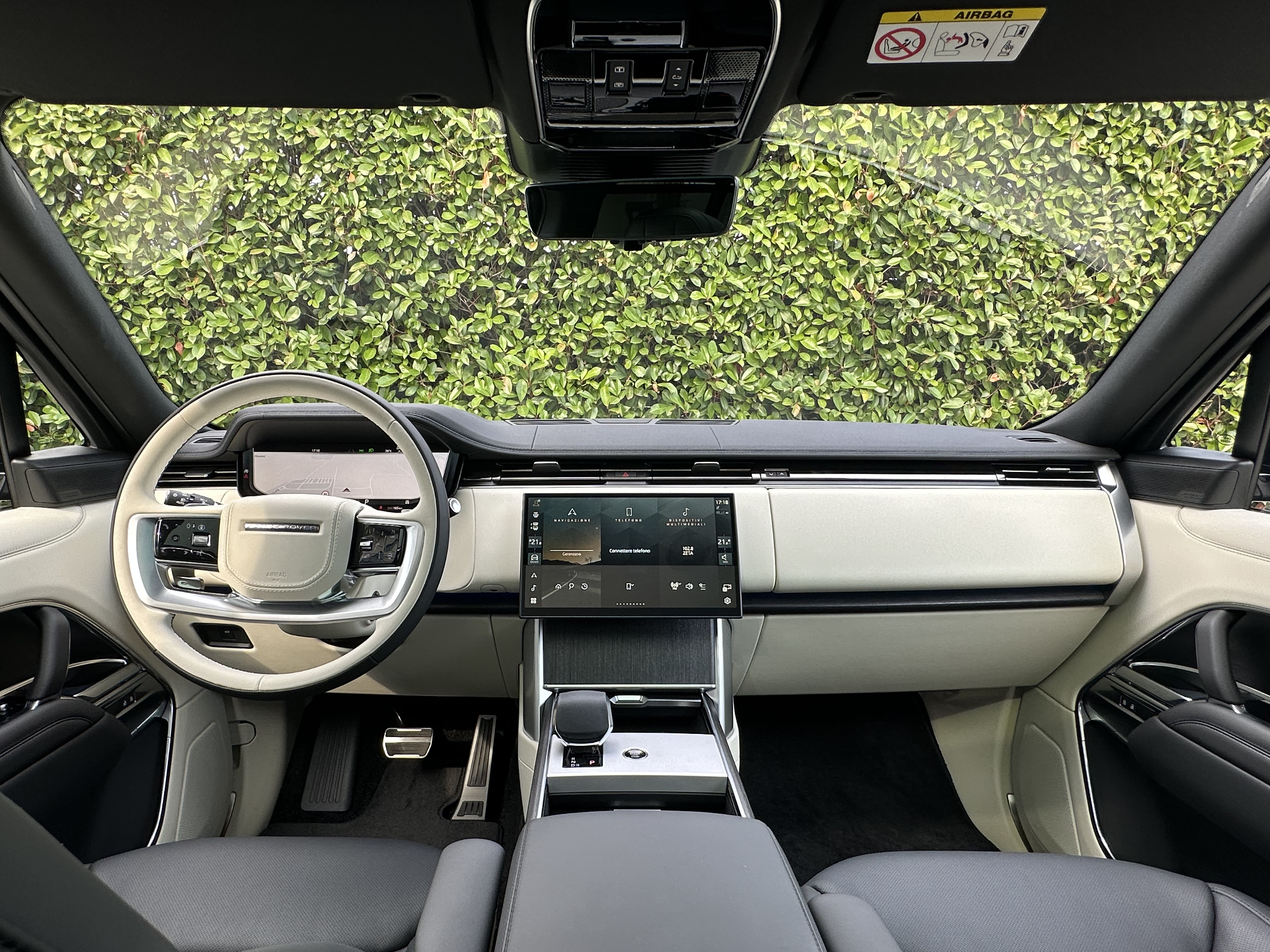 Range Rover Vogue LWB – 6