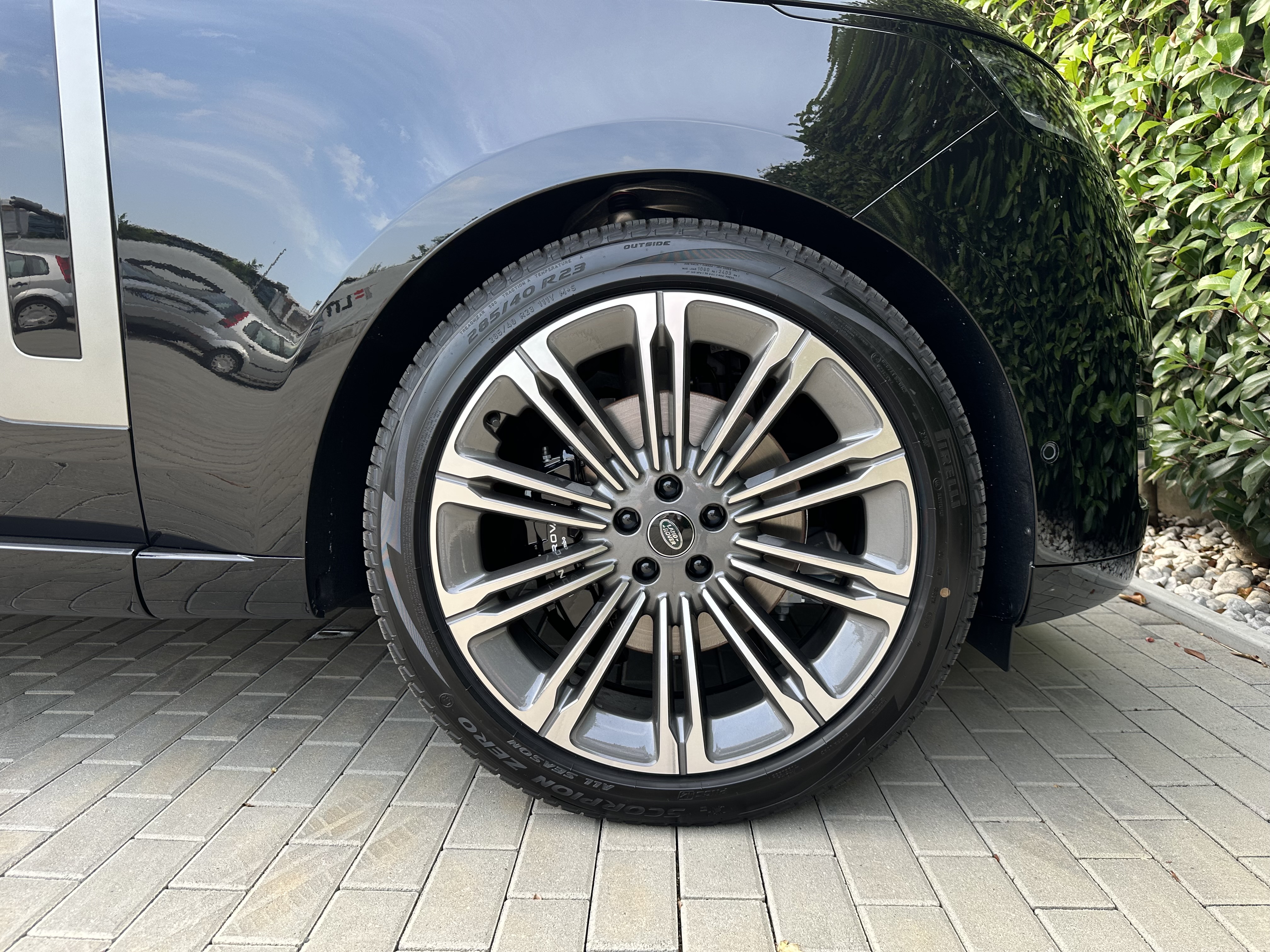 Range Rover Vogue LWB – 9